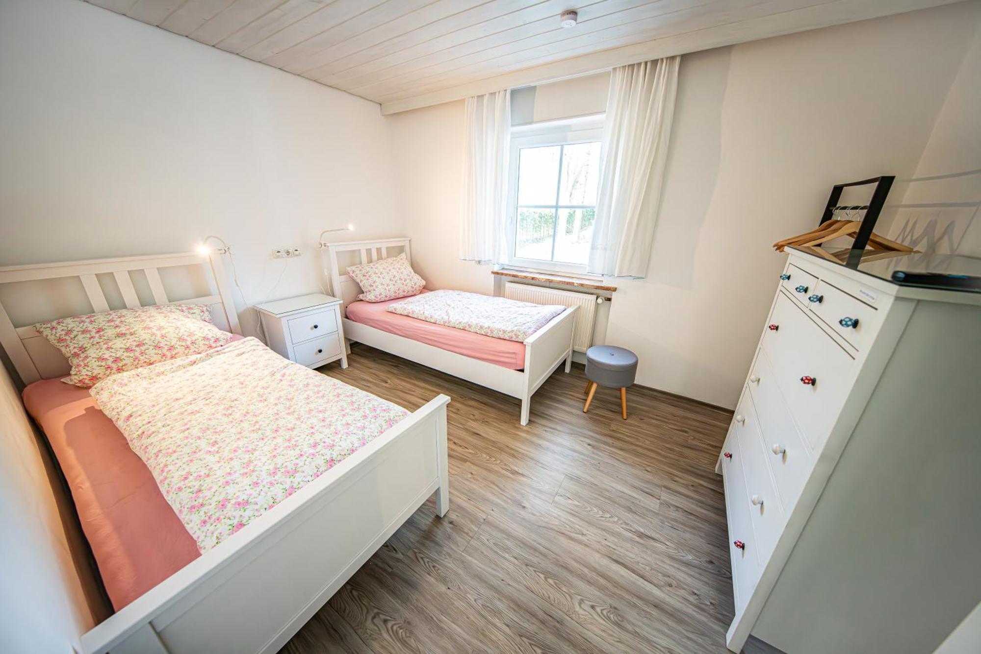 Schoene Ferienwohnung Vor Den Toren Pullman Citys Aicha vorm Wald Luaran gambar